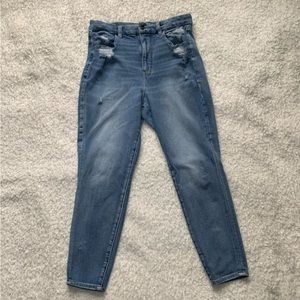 AMERICAN EAGLE | CURVY SUPER HI-RISE JEGGING *The Dream Jean*